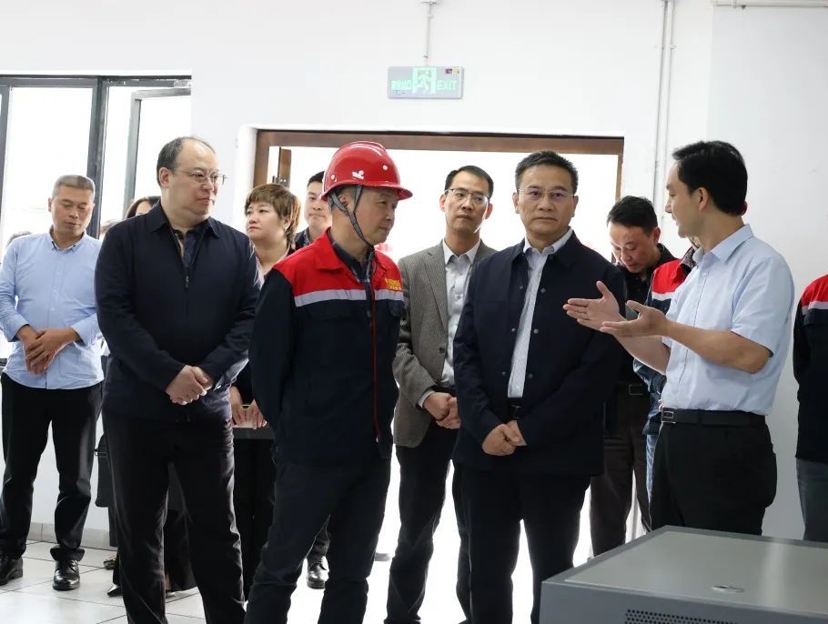 成都市委常委刘玉泉一行莅临都钢钢铁开展调研指导工作